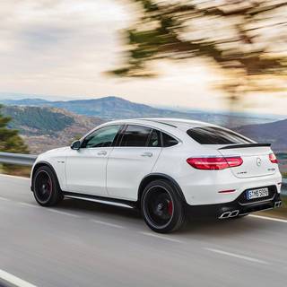 Mercedes SUV wallpaper