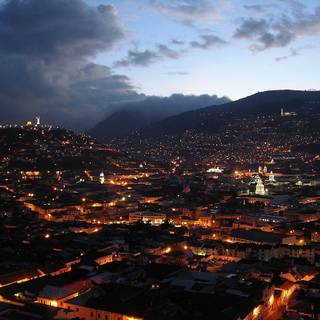 Quito wallpaper
