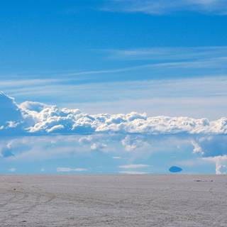 Salar de Uyuni wallpaper