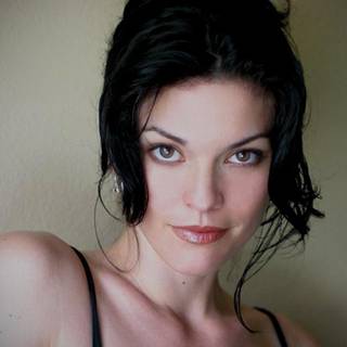 Alana De La Garza wallpaper