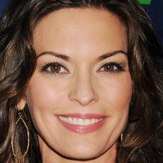 Alana De La Garza wallpaper