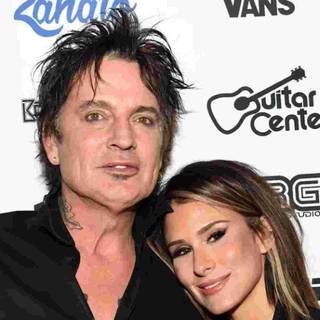 The Dirt movie wallpaper