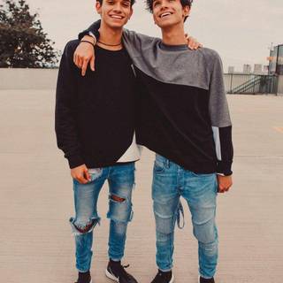 Lucas Dobre wallpaper