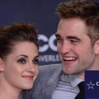 Robert Pattinson and Kristen Stewart wallpaper