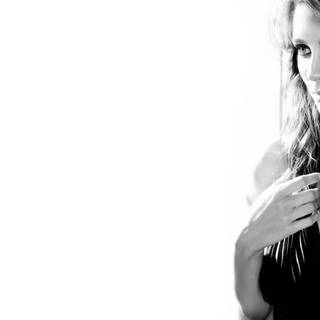 Mischa Barton wallpaper