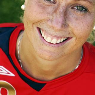 Guro Knutsen wallpaper