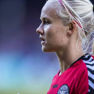 Pernille Harder wallpaper