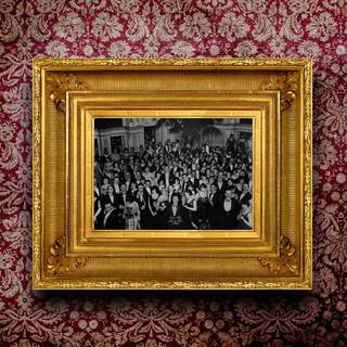 Photo frame wallpaper