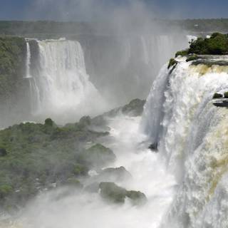 Iguazu Falls wallpaper