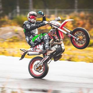 Husqvarna supermoto wallpaper