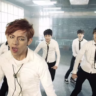 Boy With Luv wallpaper