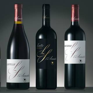 Wine bottles wallpaper