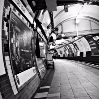 London Underground wallpaper