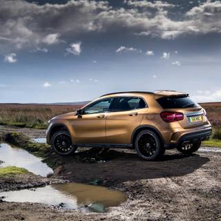 Mercedes GLA wallpaper