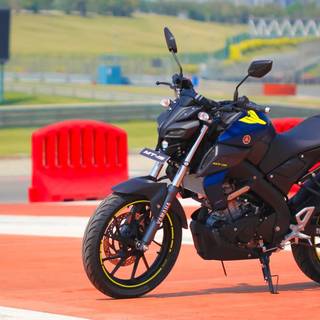 White Yamaha MT-15 wallpaper