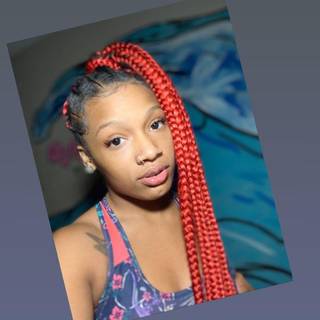 Prettyluhlaii wallpaper