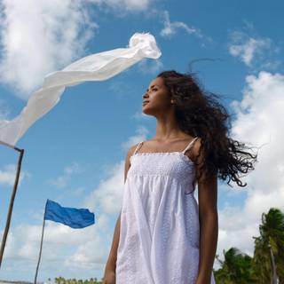 Curly hair girls wallpaper