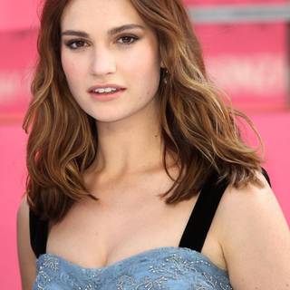 Lily James 2019 wallpaper