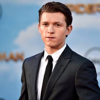 Tom Holland 2019 wallpaper