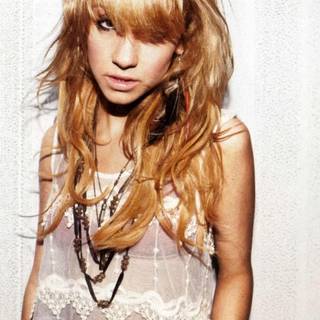 Stella Maeve wallpaper