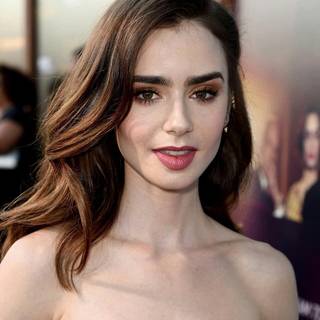 Lily Collins 2019 wallpaper