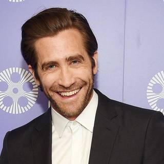 Jake Gyllenhaal 2019 wallpaper
