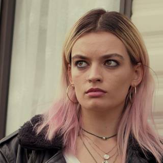 Emma Mackey wallpaper