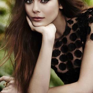 Elizabeth Olsen 1080x2280 wallpaper