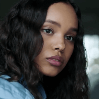 Alisha Boe wallpaper