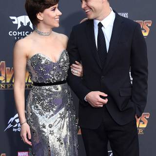 Scarlett Johansson and Colin Jost wallpaper