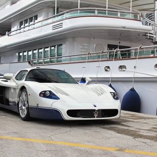 Maserati MC12 wallpaper