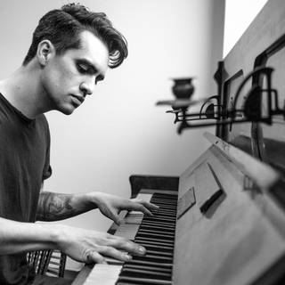 Brendon Urie 2019 wallpaper