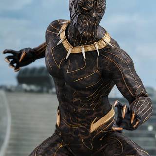 Black Panther gold wallpaper