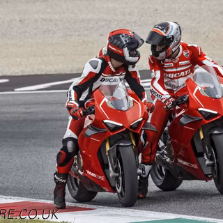 Ducati Panigale V4R wallpaper