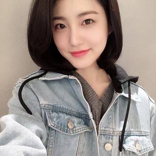 Shin Ye-eun wallpaper