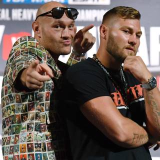 Tyson Fury vs Tom Schwarz wallpaper