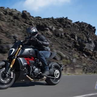 Ducati Diavel 1260S wallpaper