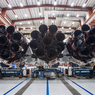 SpaceX Falcon Heavy wallpaper