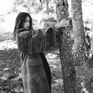 María Pedraza wallpaper