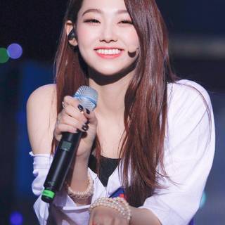 Kang Mi-na wallpaper