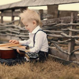 Little musician wallpaper