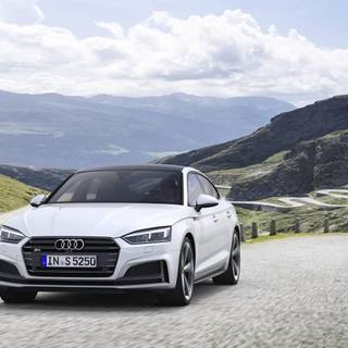 Audi SQ8 TDI 2019 wallpaper