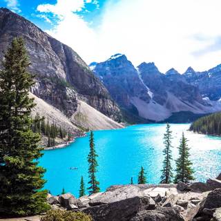 Moraine Lake Banff National Park wallpaper