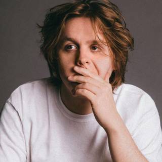 Lewis Capaldi Hold Me While You Wait wallpaper