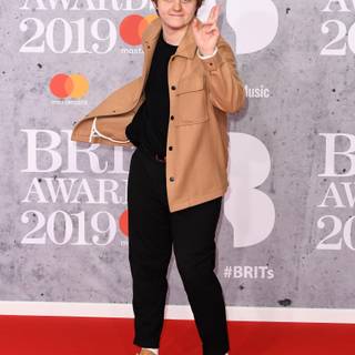 Lewis Capaldi Hold Me While You Wait wallpaper