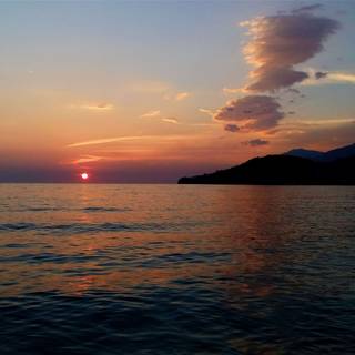 Golden sea wallpaper