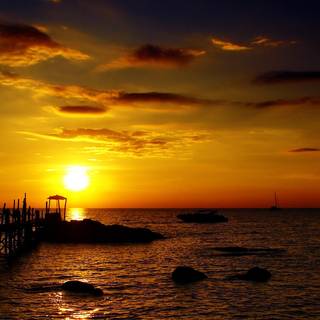 Golden sea wallpaper