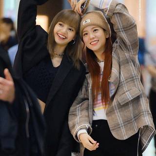 Lisoo wallpaper