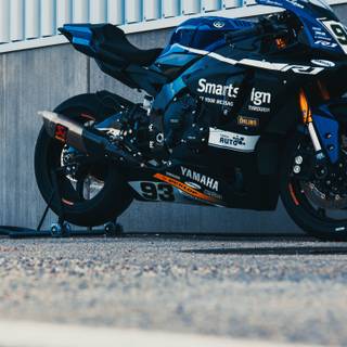 Yamaha R1 2019 wallpaper