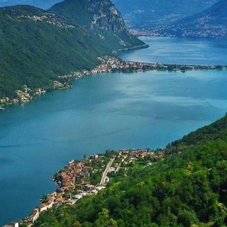 Butterfly lake wallpaper